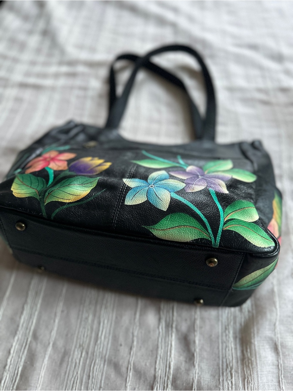 Anna by Anuschka Hand Painted Leather Shoulder Bag | Birds in Paradise Black - Picture 3 of 16